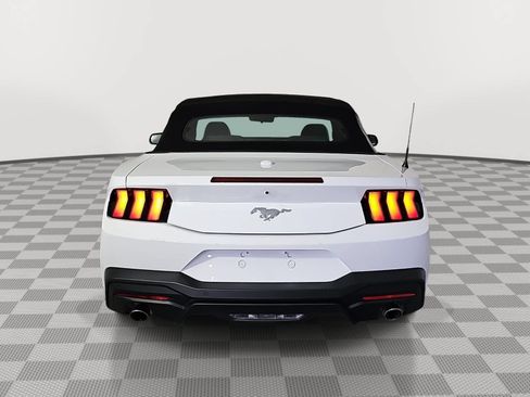 Used 2025 Ford Mustang Convertible RWD image 7