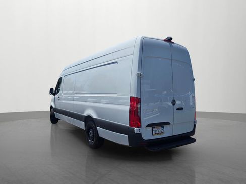Used 2023 Mercedes-Benz Sprinter 2500 image 6