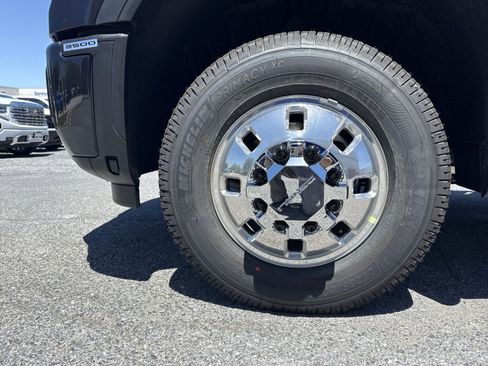 New 2026 GMC Sierra 3500 Denali Ultimate AWD/4WD image 8
