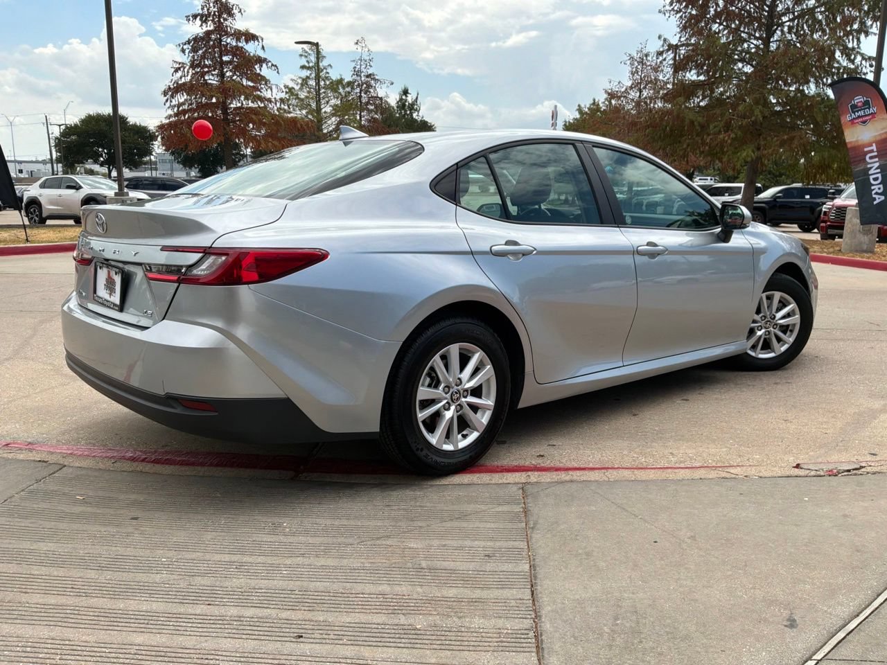 Used 2026 Toyota Camry LE FWD image 6