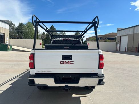 Used 2019 GMC Sierra 3500 4x4 Crew Cab image 4