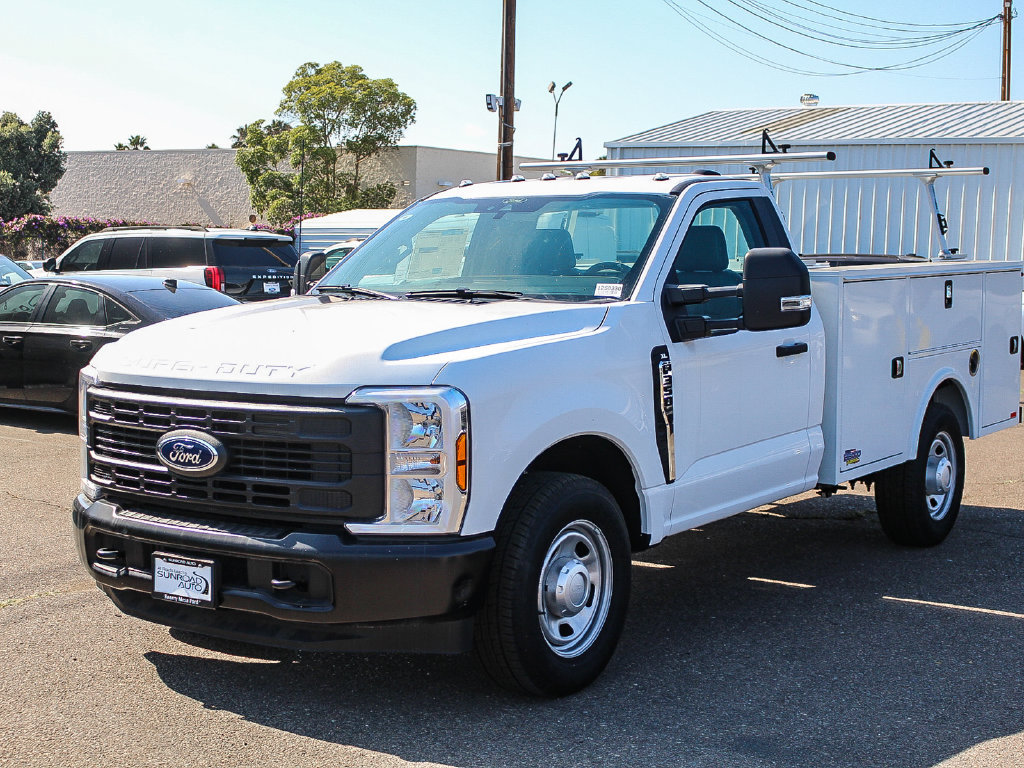 New 2025 Ford F350 XL RWD image 3