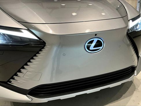 Used 2023 Lexus RZ 450e Premium w/ Cold Area Package image 31