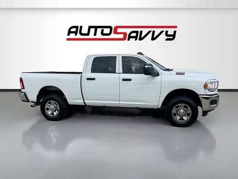 Used 2023 RAM 2500 Tradesman w/ Chrome Appearance Group image 8