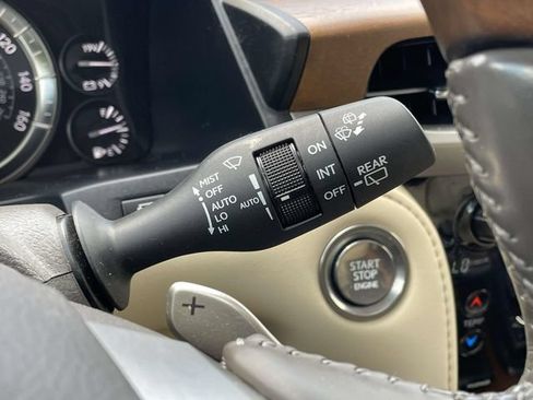Used 2021 Lexus LX 570 4WD w/ Luxury Package image 42
