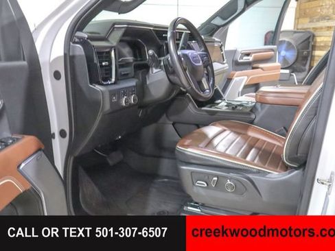 Used 2024 GMC Sierra 2500 Denali Ultimate AWD/4WD image 41