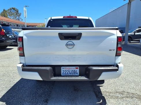 Used 2024 Nissan Frontier SV RWD image 19
