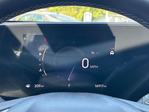 Used 2025 Buick Encore GX Preferred FWD image 36