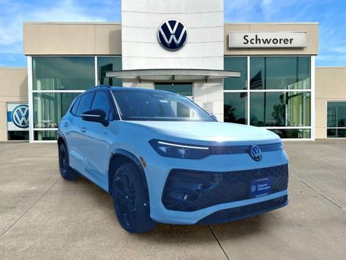 New 2026 Volkswagen Tiguan SE R-Line image 6