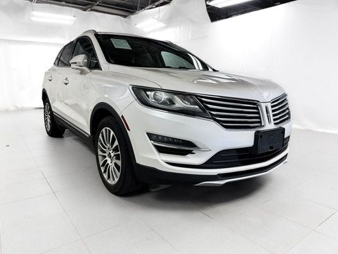 Used 2017 Lincoln MKC Reserve FWD image 8