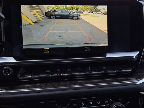 Used 2025 Chevrolet Silverado 1500 LT RWD image 14