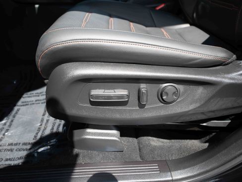 Used 2025 Honda CR-V Sport Touring image 12