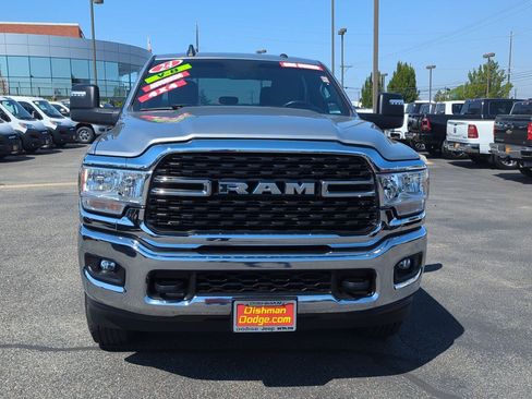 Used 2024 RAM 2500 Big Horn AWD/4WD image 2