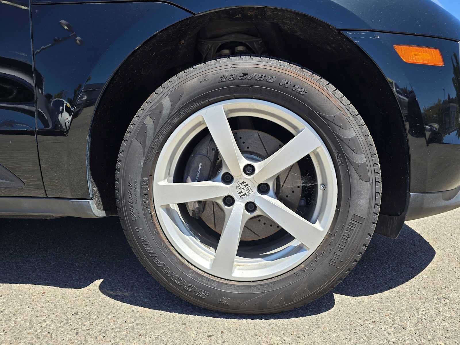 Used 2020 Porsche Macan AWD/4WD image 9