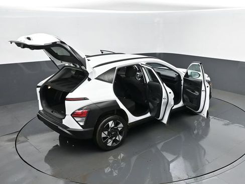 Used 2025 Hyundai Kona SEL image 26