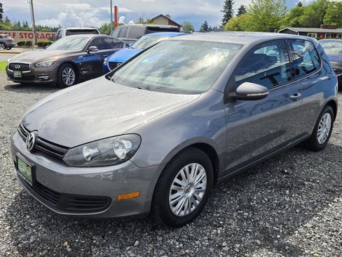 Used 2012 Volkswagen Golf 2-Door FWD image 3