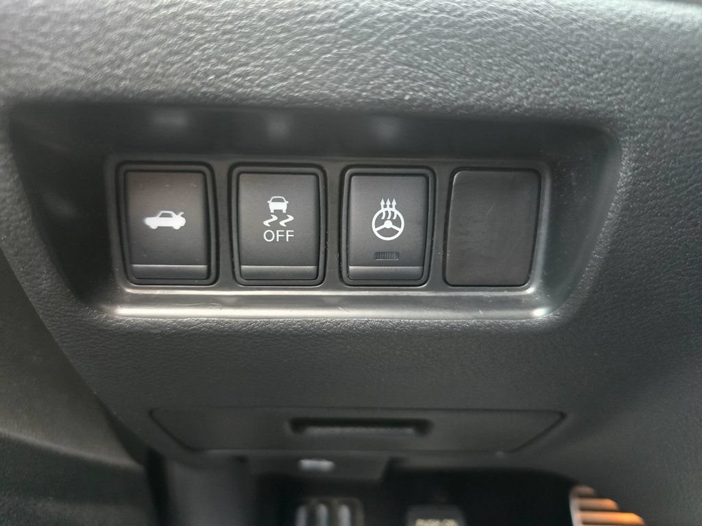 Used 2016 Nissan Maxima SR FWD image 23