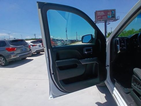 Used 2018 Chevrolet Silverado 1500 LT w/ All Star Edition AWD/4WD image 11
