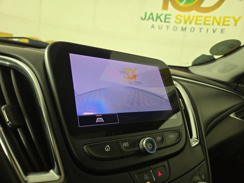 Used 2023 Chevrolet Malibu LT FWD image 22