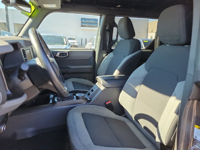 Used 2023 Ford Bronco Big Bend w/ Sasquatch Package AWD/4WD image 5