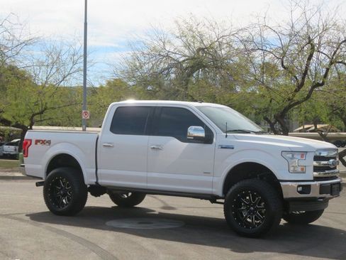 Used 2017 Ford F150 Lariat w/ Equipment Group 502A Luxury image 16
