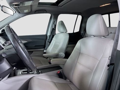 Used 2019 Honda Ridgeline RTL image 21