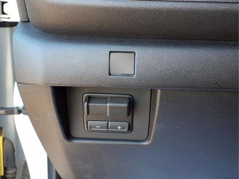 Used 2024 Chevrolet Colorado Trail Boss w/ Advanced Trailering Package image 16