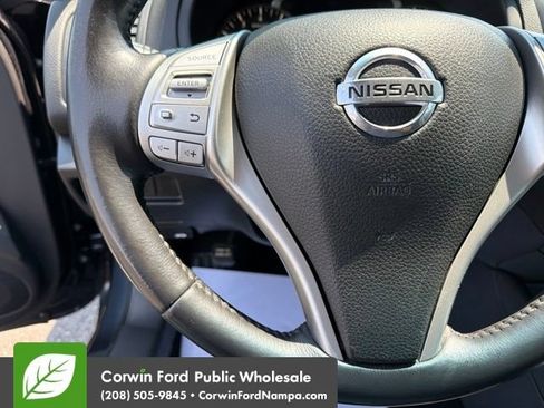 Used 2018 Nissan Altima 2.5 SV FWD image 14