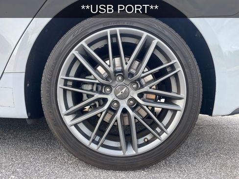 Used 2019 Genesis G70 2.0T Advanced w/ Elite Package image 11