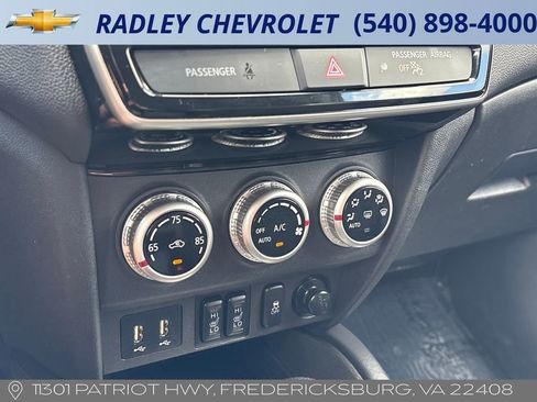 Used 2025 Mitsubishi Outlander Sport AWD image 19