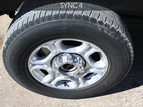 Used 2025 Ford F250 XLT image 7