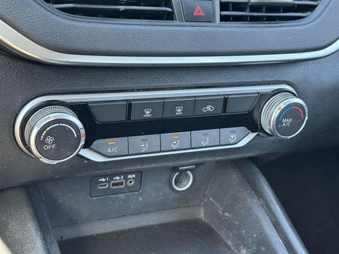 Used 2019 Nissan Altima 2.5 S FWD image 19