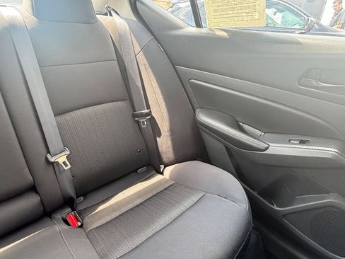 Used 2025 Nissan Altima 2.5 SV FWD image 35