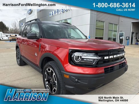 Used 2023 Ford Bronco Sport Outer Banks w/ Tech Package image 1