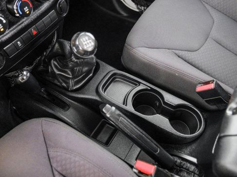 Used 2013 Jeep Wrangler Sport AWD/4WD image 19