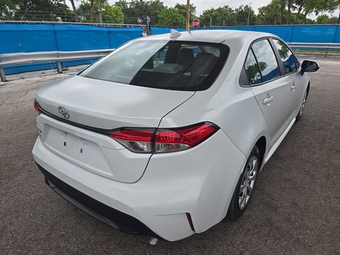 Used 2025 Toyota Corolla LE w/ Convenience Package FWD image 6