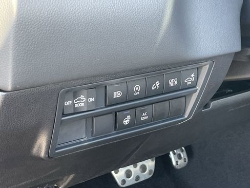 New 2026 Toyota Tundra Limited AWD/4WD image 11