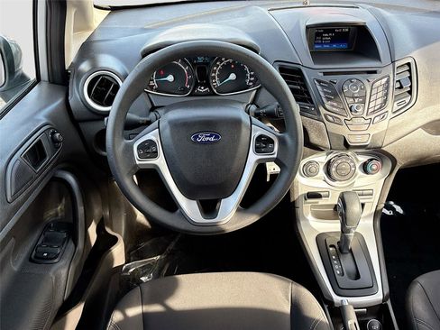 Used 2018 Ford Fiesta SE image 21