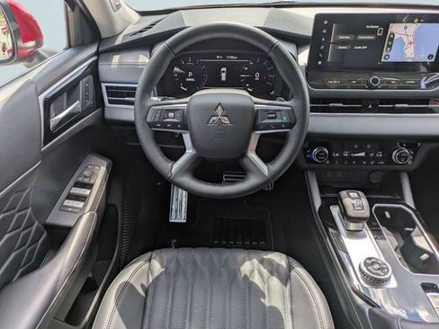 New 2026 Mitsubishi Outlander SEL FWD image 18
