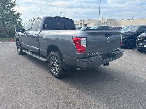 Used 2019 Nissan Titan SL w/ Chrome Package AWD/4WD image 5