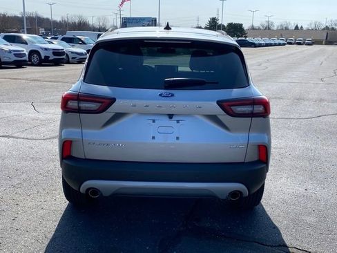 Used 2023 Ford Escape Platinum AWD/4WD image 4