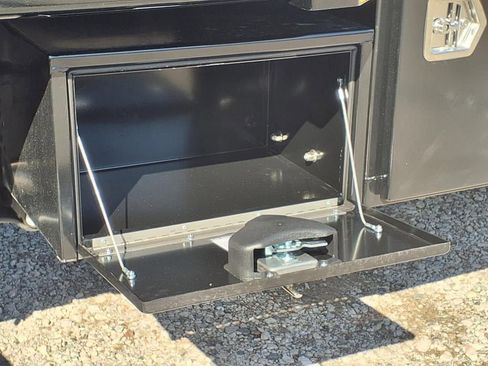 New 2025 GMC Sierra 3500 Pro w/ Convenience Package image 7