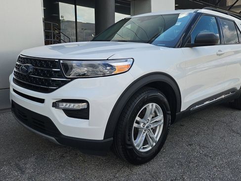 Used 2023 Ford Explorer XLT w/ Equipment Group 202A RWD image 8
