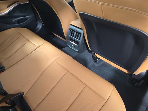 New 2026 BMW 330i xDrive 330i xDrive w/ Premium Package image 10