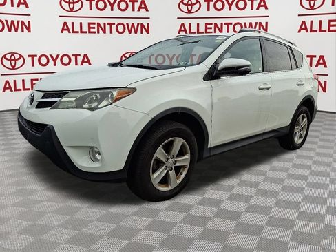 Used 2014 Toyota RAV4 XLE AWD/4WD image 3