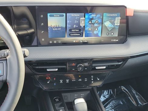 New 2026 Nissan Kicks SR w/ SR Premium Package image 9