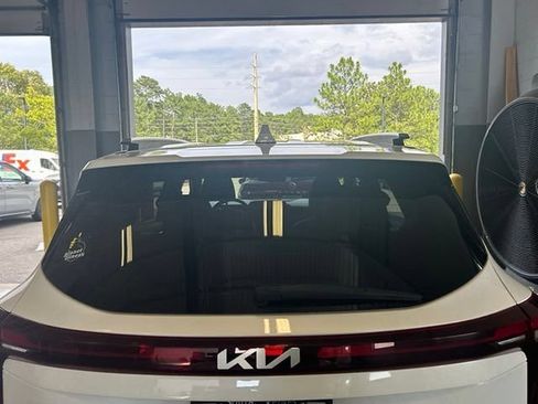 Certified 2024 Kia Seltos EX FWD image 5