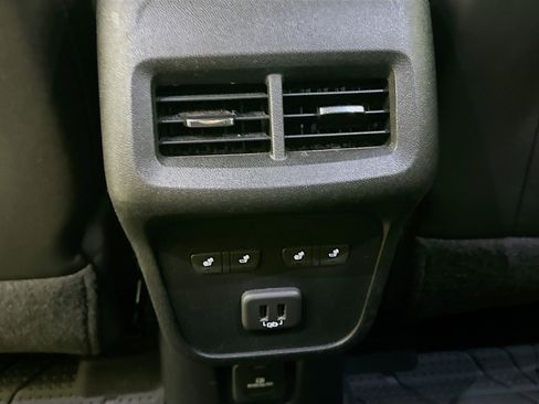 Used 2019 Chevrolet Equinox Premier FWD image 28