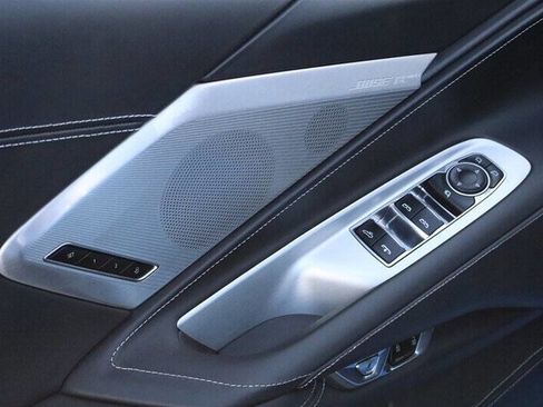 Used 2022 Chevrolet Corvette Stingray Premium Conv w/ Z51 Performance Package image 12