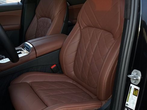 Used 2025 BMW X6 xDrive40i w/ Executive Package image 9